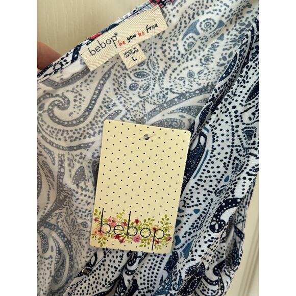 NWT BeBop Sleeveless Short Romper Blue/White Paisley Boho Tassles Juniors Large - Picture 5 of 8